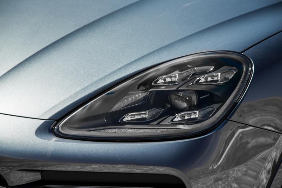Детали экстерьера Porsche Cayenne 2017 года  (WW) (фото 21 из 41)